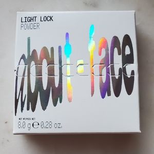 About Face LIGHT LOCK Powder